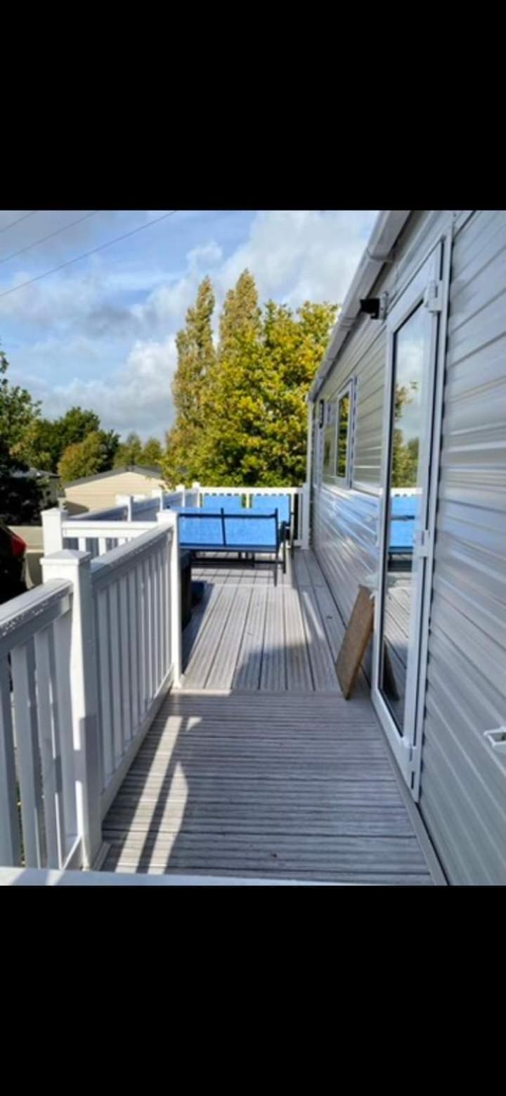 Laguna- Rockley Park Poole Exterior foto